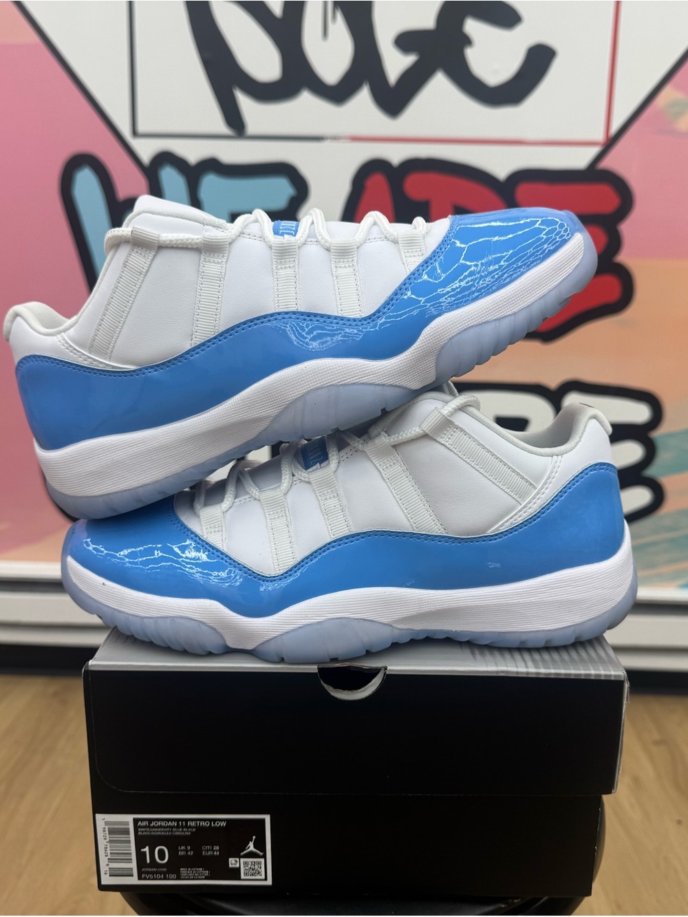 Air Jordan 11 Retro Low University Blue Size 10M